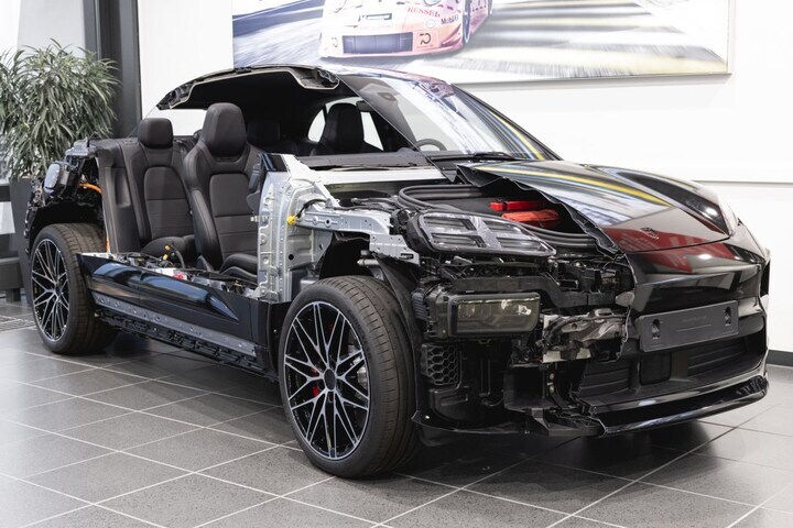 Porsche Macan (2024) prototype