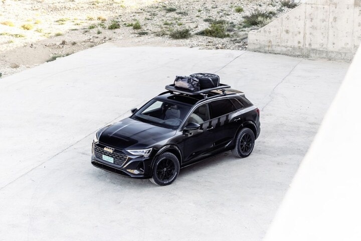 Audi Q8 E-tron edition Dakar