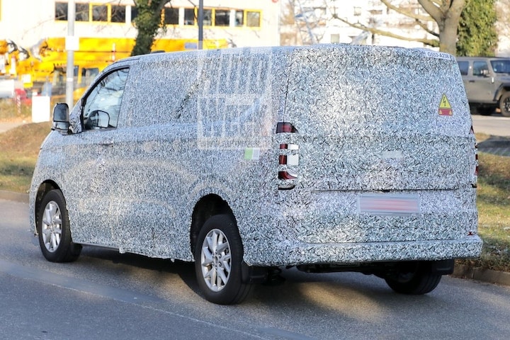 Volkswagen Transporter spyshots