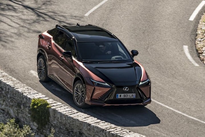 Lexus RZ