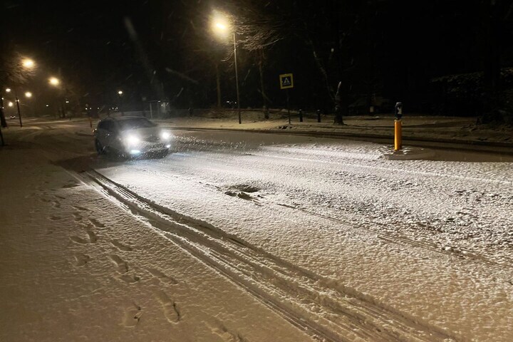 Sneeuw winter donker