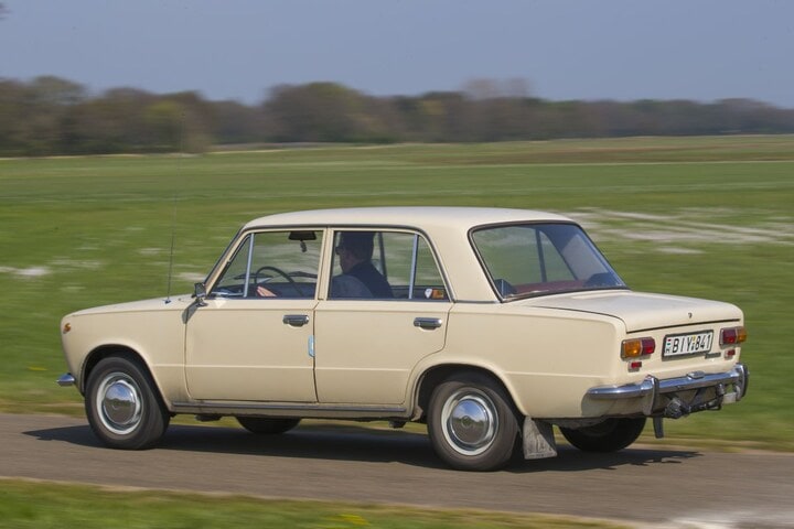 Lada 1200