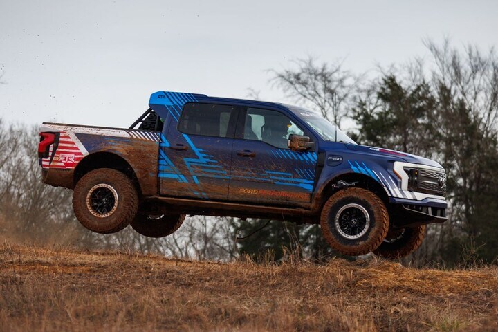 Ford F-150 Lightning Switchgear