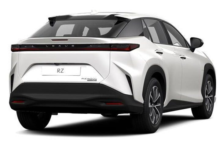 Lexus RZ 450e back to basics