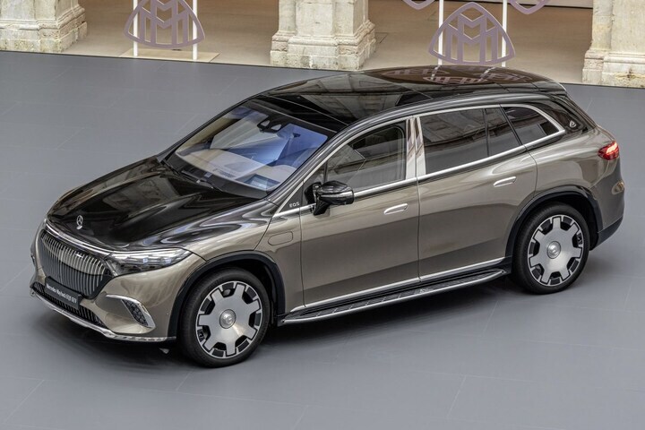 Mercedes-Maybach EQS SUV 680