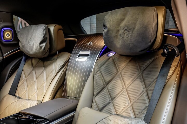 Mercedes-Maybach EQS SUV 680