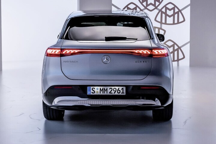 Mercedes-Maybach EQS SUV 680