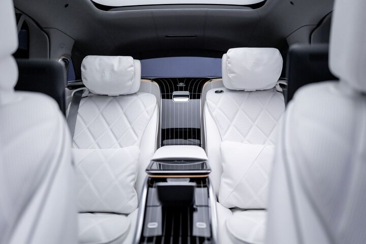 Mercedes-Maybach EQS SUV 680