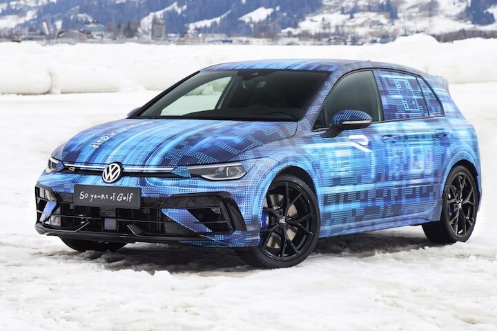 Nieuwe Volkswagen Golf R: strak in stickerpak - AutoWeek