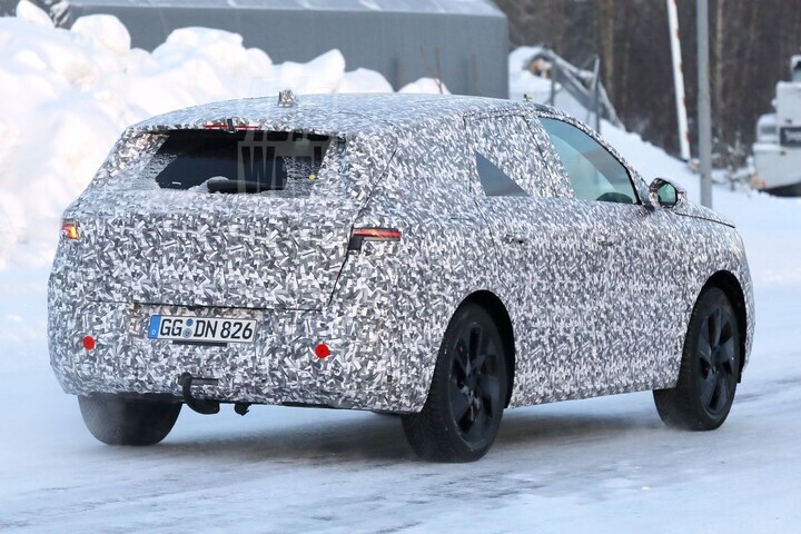 Opel Grandland spyshots