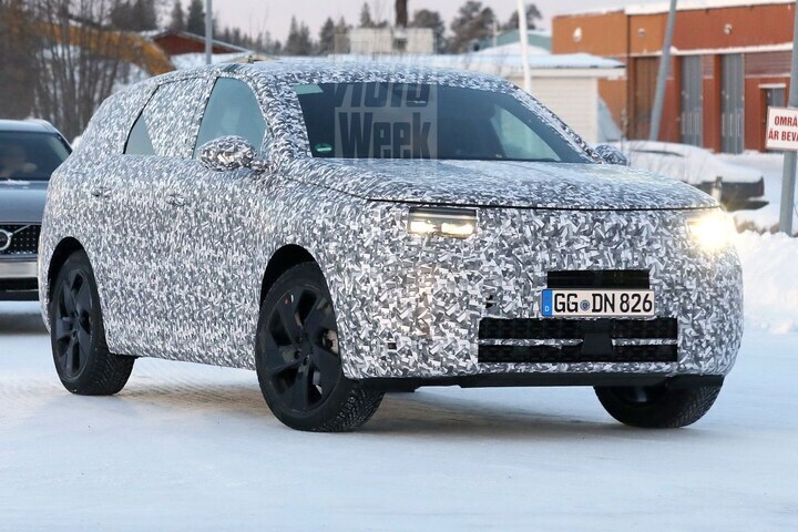 Opel Grandland spyshots