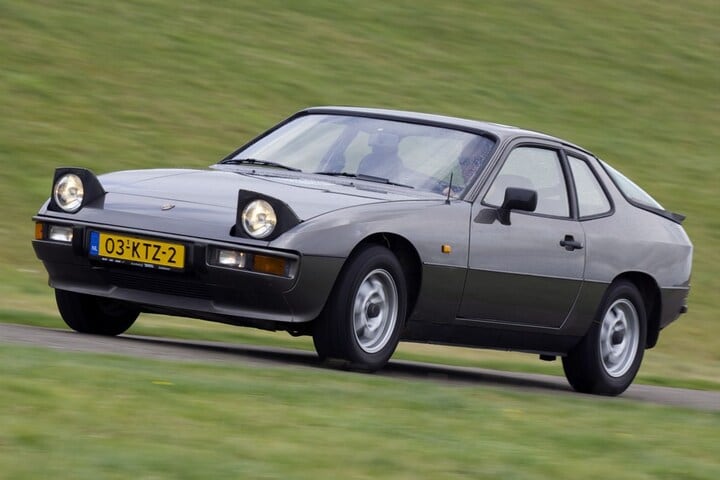 Porsche 924