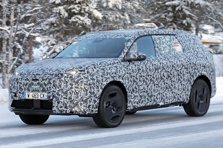 Spyshots Peugeot e-5008