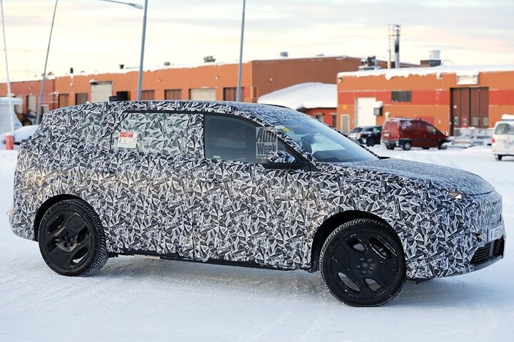 Spyshots Peugeot e-5008