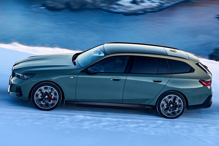 BMW i5 Touring