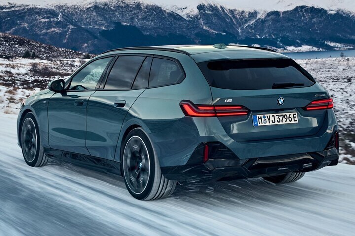 BMW i5 Touring