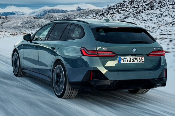 BMW i5 Touring
