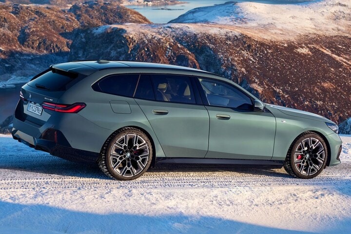 BMW i5 Touring
