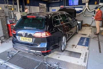 Volkswagen Golf R Variant