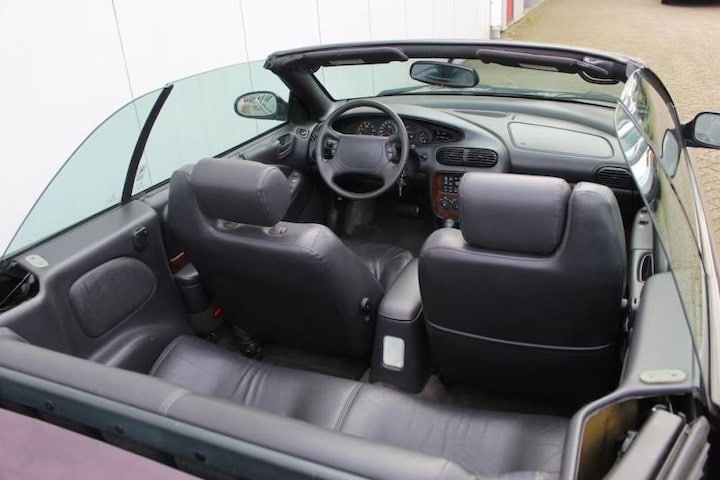 Chrysler Stratus
