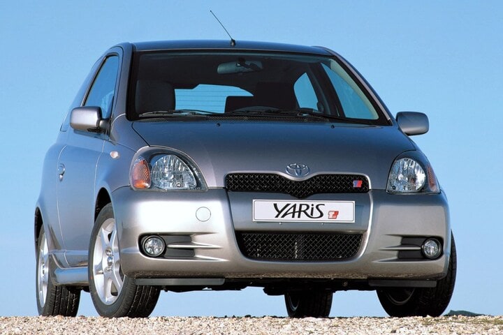 Toyota Yaris 1 P1 XP10