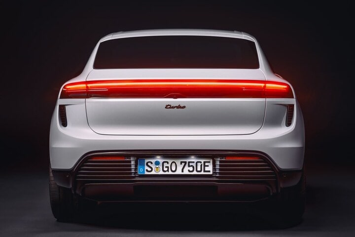 Porsche Macan Electric