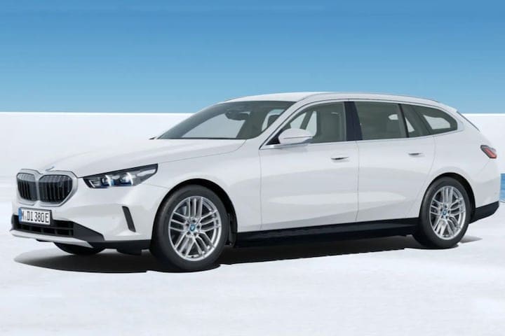 Back to Basics BMW i5 Touring