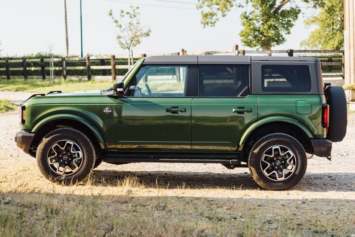 Ford Bronco 