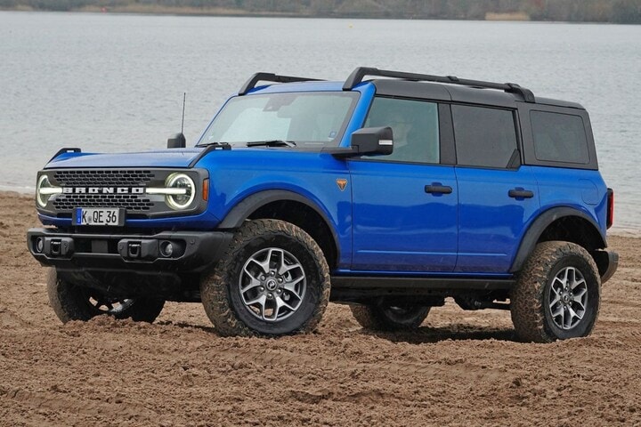 Ford Bronco 