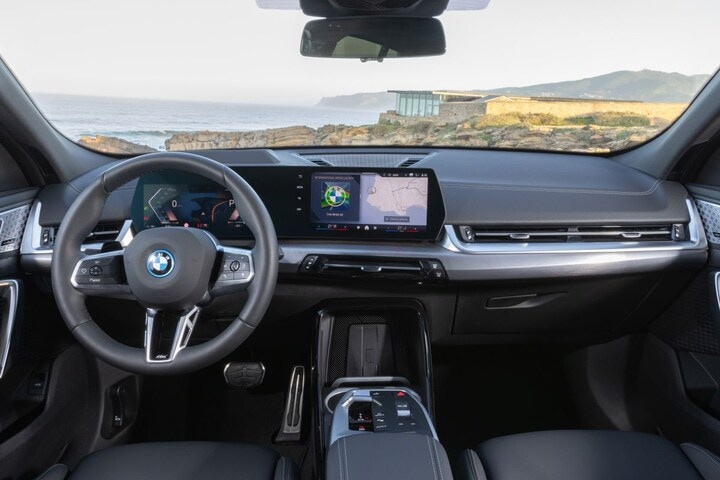 BMW iX2 xDrive 30 2024