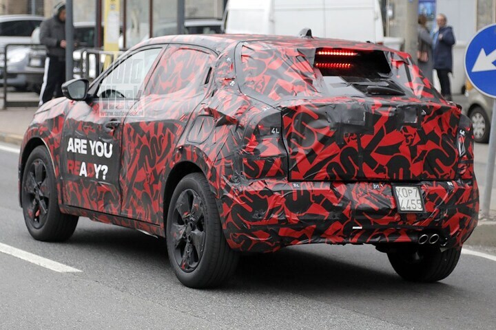 Spyshots Alfa Romeo Milano