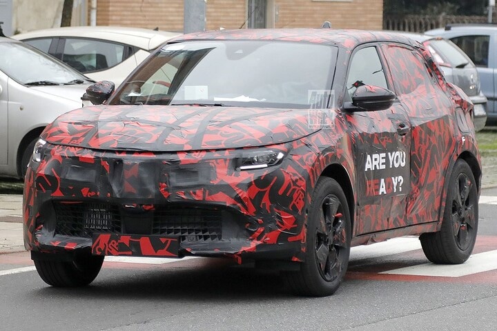 Spyshots Alfa Romeo Milano