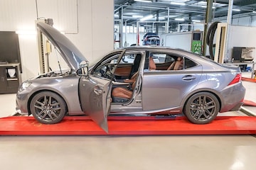 Lexus IS 300h F-Sport Edition
