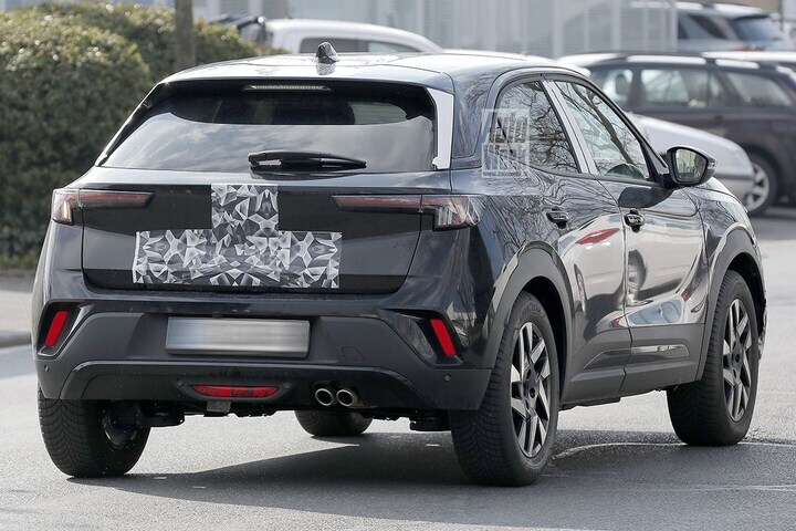 Spyshots Opel Mokka facelift
