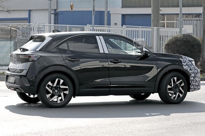 Spyshots Opel Mokka facelift