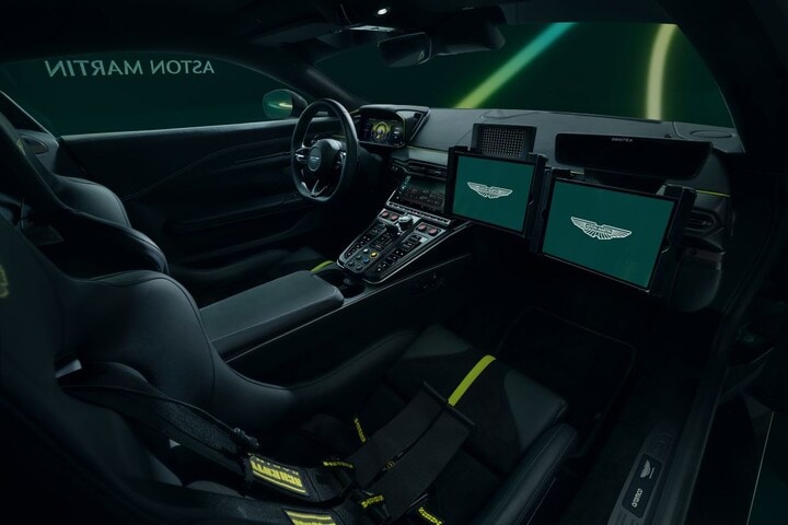 Aston Martin Vantage F1 Safety Car