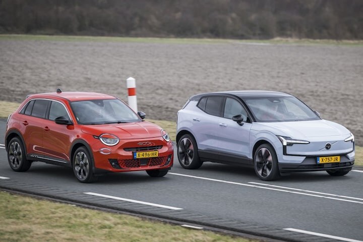Fiat 600e Volvo EX30 ev's dubbeltest multitest elektrisch