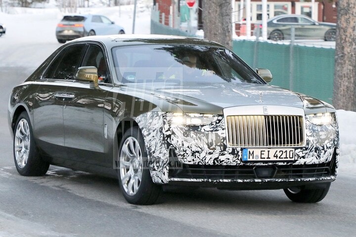 Rolls-Royce Ghost facelift spyshots