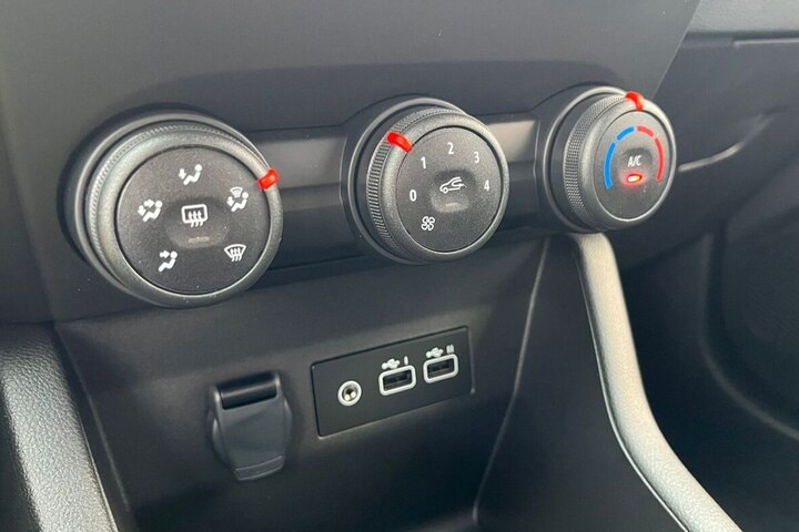 Mitsubishi Colt Back to Basics