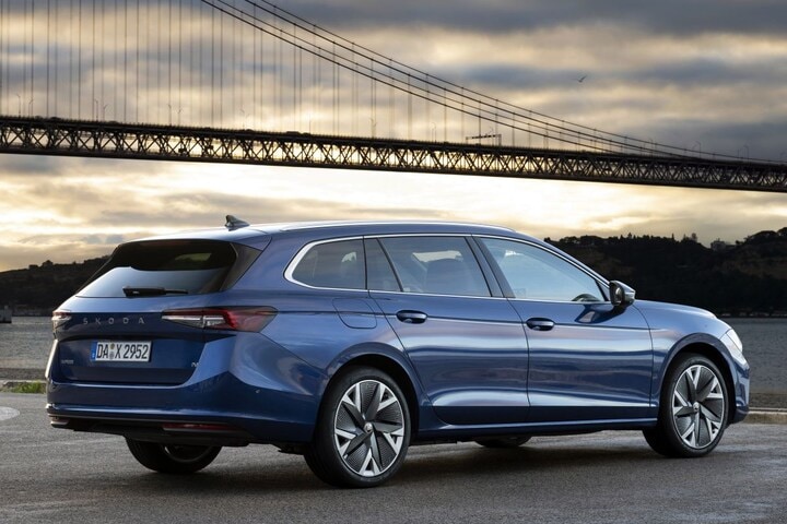 Skoda Superb Combi