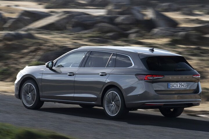 Skoda Superb Combi