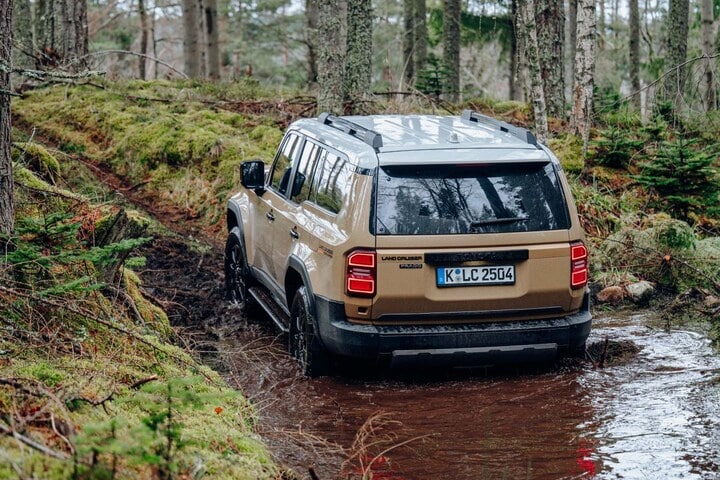 Toyota Land Cruiser 250 Prado