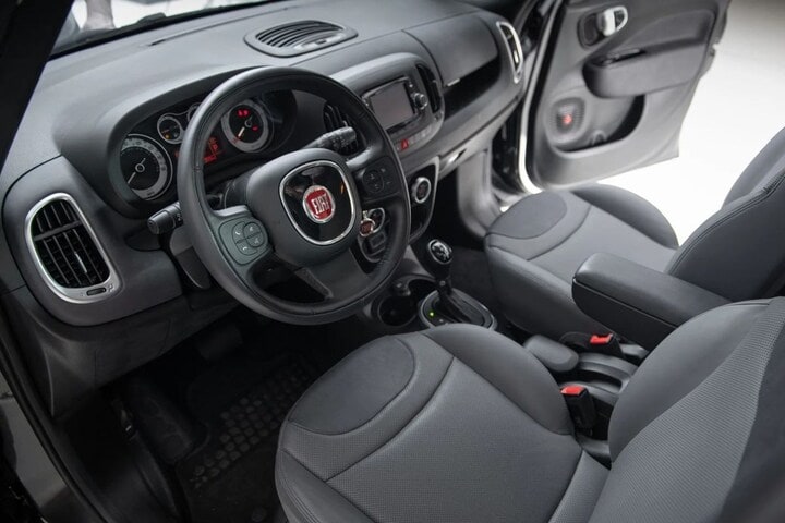 Fiat 500L RM Sotheby Paus