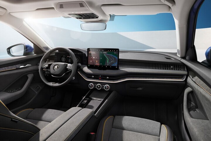 Skoda Superb hatchback