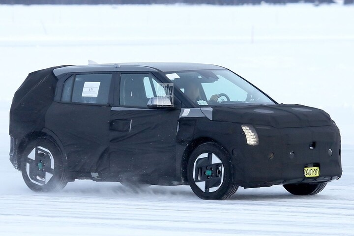 Spyshots Kia EV3