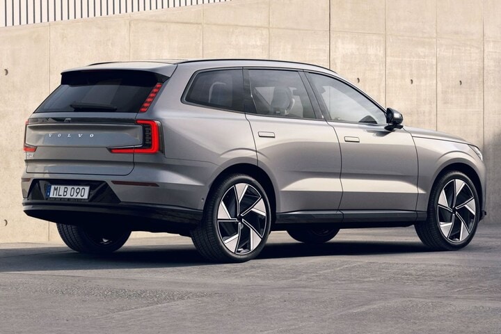 Volvo EX90