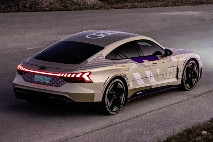 Audi E-tron GT