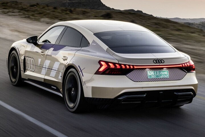 Audi E-tron GT