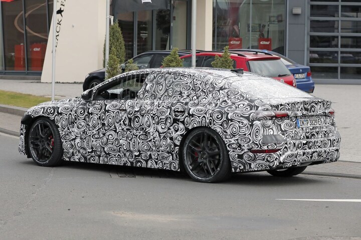 Audi S6 e-tron spyshots