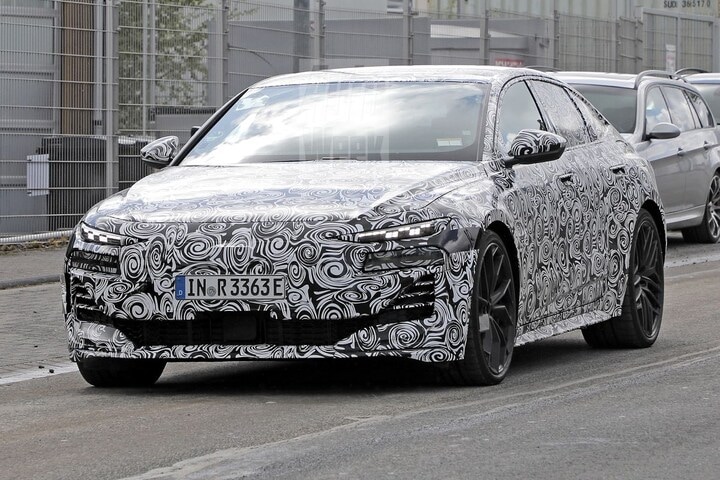 Audi RS6 e-tron spyshots